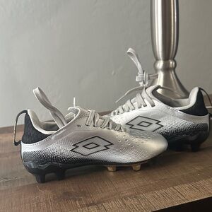 Lotto Kids Soccer Cleats - Black and White